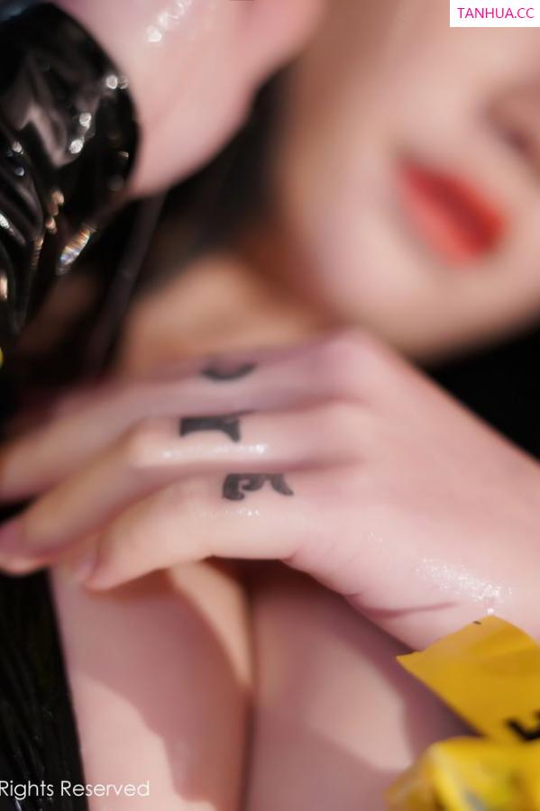 美七Mia  [XiuRen]高清写真图 2020.12.21 No.2918 美七Mia第19张图片